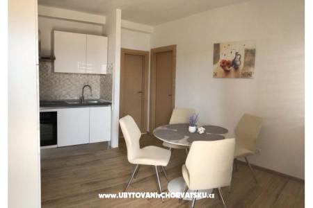 Apartmaji Gale Omis foto 4