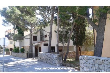 Apartmaji Patarčić Omiš Hrvaška