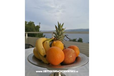 Apartmaji Sviličić Omiš Hrvaška