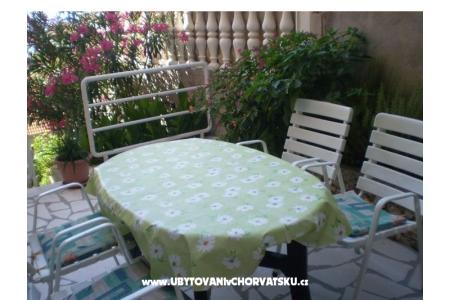 Apartmaji Zečić foto 5