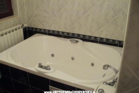 Apartmamate omiš foto 2