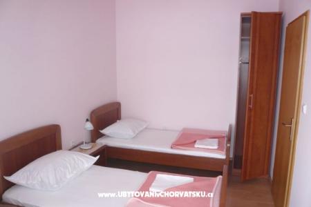 Apartmaji Cvitanovic foto 2