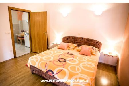 Apartmaji Teni foto 5