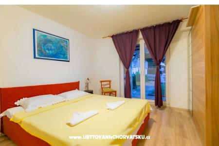 Apartma Dodo z bazenom foto 5