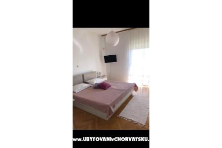 Apartma Mila & Apartma Johnny foto 2