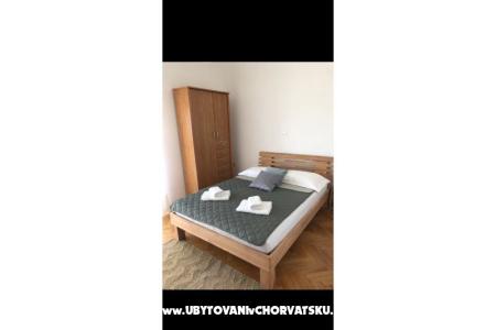 Apartma Mila & Apartma Johnny foto 4
