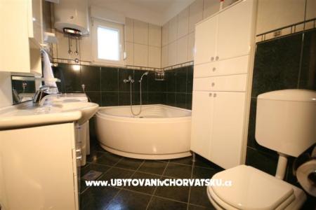 Apartmaji Beverly foto 4