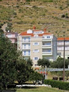 Apartmaji Camić foto 2