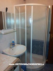 Apartmaji ESTY foto 2
