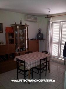 Apartmaji ESTY foto 3