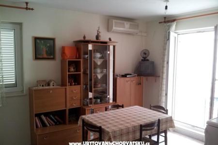 Apartmaji ESTY foto 4