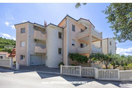 Apartmaji Matosevic Omiš Hrvaška
