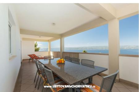 Apartmaji Pezo Omiš Hrvaška