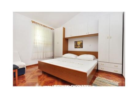 Apartmaji Tade foto 3