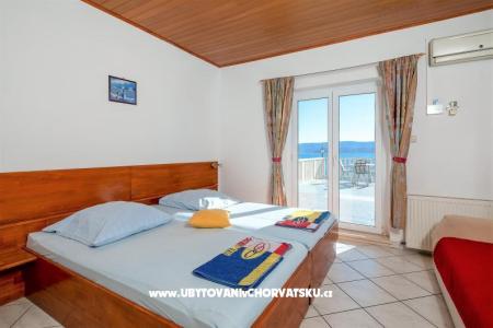Family Sobe &amp; Apartmaji Omis foto 5