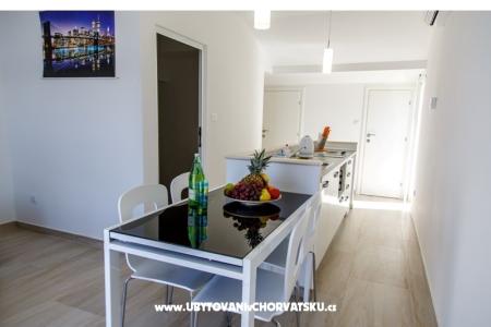 Nemira Sunny Apartmaji foto 2