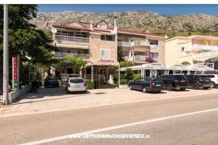 Apartmaji TOMAS  Omiš Hrvaška