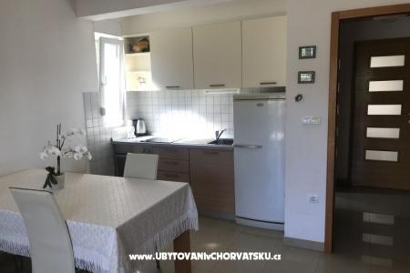 Apartmaji  Marta foto 3