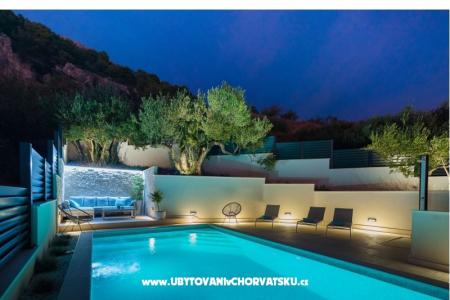 Villa Vruja Omiš Hrvaška