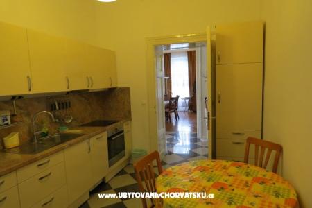 Apartma Kamelija foto 4