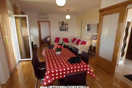 Apartmaji Jakov foto 4