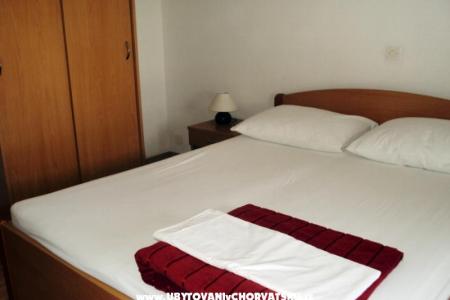 Apartmaji Bilic foto 3