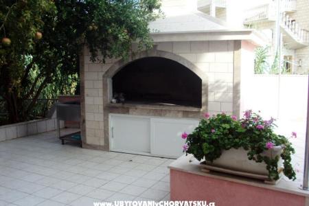 Apartmaji Bilic foto 5