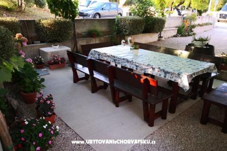 Apartmaji Marija foto 2