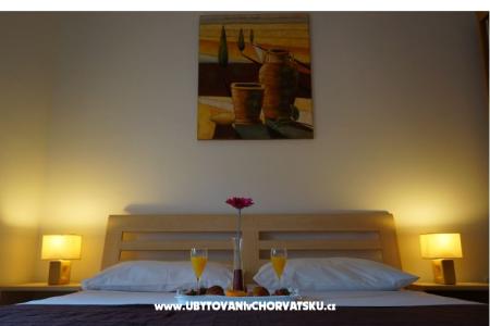 Apartmaji Adria Pag foto 4