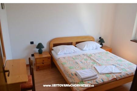 Apartmaji Lovro Pag foto 4