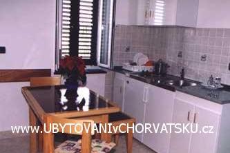 Apartmaji Lovro Pag foto 5