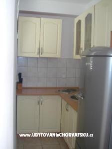 Apartma Povljana foto 3