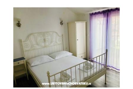 Apartmaji Gligora otok Pag Hrvaška