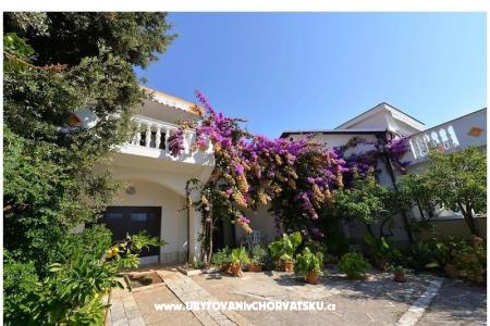 Apartmaji Kamelija otok Pag Hrvaška