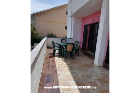 Apartmaji Marija foto 4