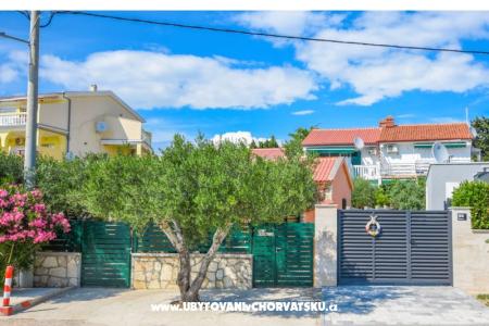 Apartmaji Zoja otok Pag Hrvaška