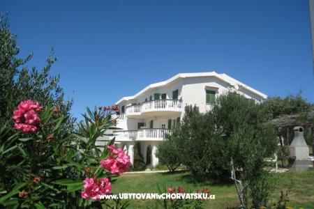 Apartmaji Batana otok Pag Hrvaška