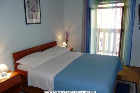 Apartmaji Mestrovic foto 3