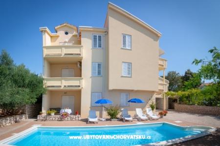 Apartmaji Villa Ana otok Pag Hrvaška