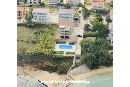 Pool Apartma Antonia otok Pag Hrvaška
