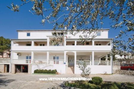 Apartma BRAGOC Starigrad Paklenica Hrvaška
