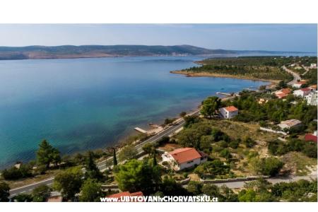 Apartmaji Ana Starigrad Paklenica Hrvaška