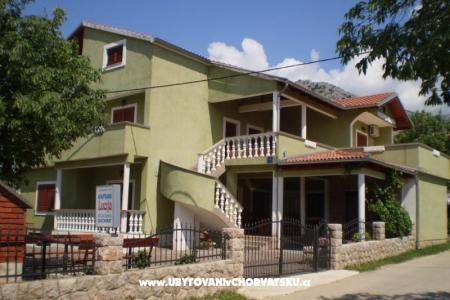 Apartmaji Lucija Starigrad Paklenica Hrvaška