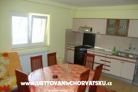 Apartmaji Martina foto 4