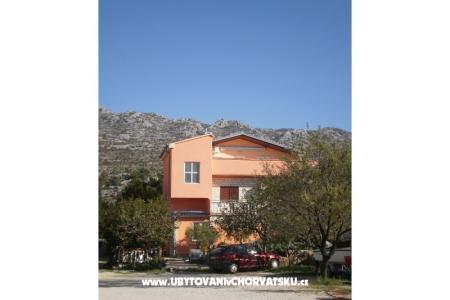 Apartmaji Tomic Starigrad Paklenica Hrvaška