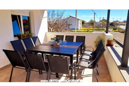 Apartma Mediteran Pakoštane Hrvaška
