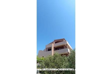 Apartmaji Davor foto 2