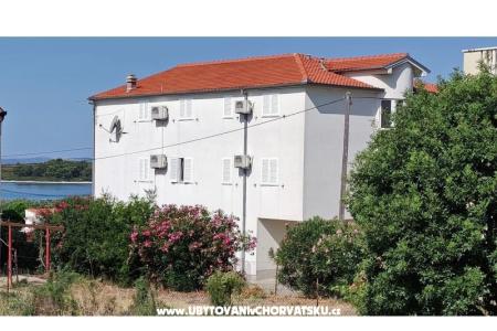 Apartmaji Jadranka foto 3