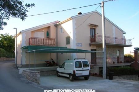 Apartmaji Milan Dragutin Čudina Pakoštane Hrvaška