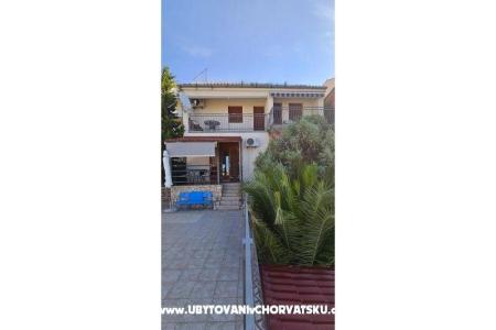 Apartmaji Varga Pakoštane Hrvaška